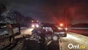 Водитель ВАЗа выехал на встречку под Омском: пострадали четыре человека