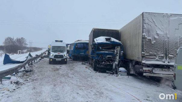 В Любинском районе произошло ДТП с автобусом: среди пострадавших есть дети