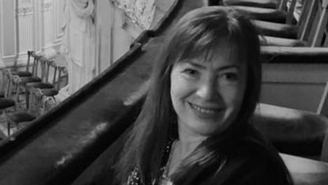 В субботней аварии с автобусом на омской трассе погибла преподаватель колледжа