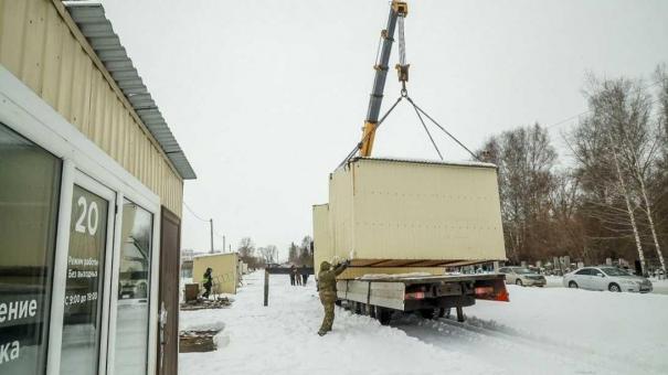 В Новосибирске власти снесли киоск на улице Демакова