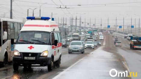 Омичи с 1 января смогут вызвать скорую помощь только по трём номерам