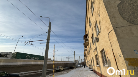«Стена отошла от тряски»: жители домов у 4-го моста в Новосибирске рассказали о жизни в пыли и грохоте