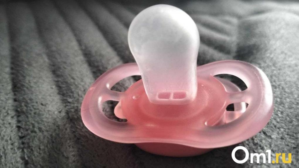 В первую ночь года в Омской области родились трое малышей