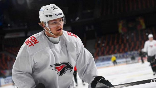 «Авангард» проиграл в заключительной игре выезда «Металлургу»