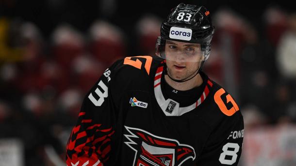 Нападающий «Авангарда» вылетел из строя на длительный срок