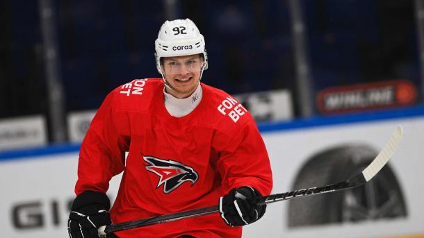 Форвард «Авангарда» Пономарёв проведёт в Омске открытый мастер-класс для юных хоккеистов