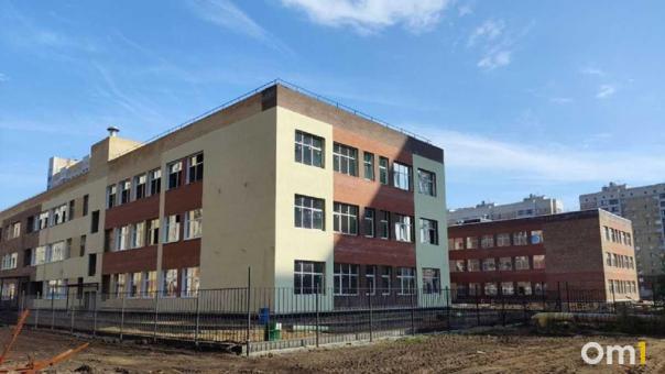 Когда заработает новая школа в Серебряном берегу? Губернатор Хоценко дал ответ