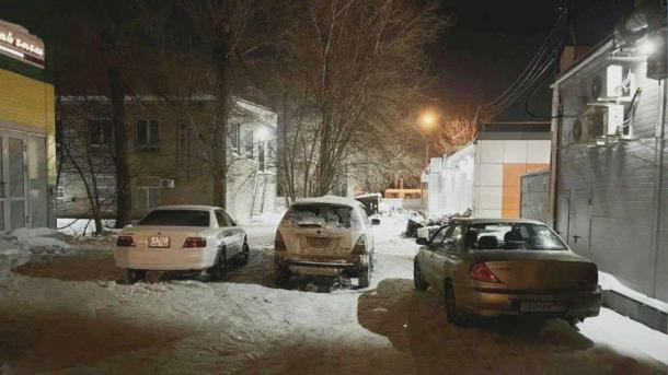 Мусорный коллапс: автомобили и снег парализовали вывоз мусора в Новосибирске