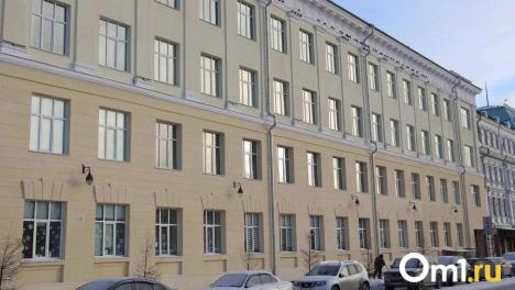Виталий Хоценко: в 2025 году капитально обновили 19 зданий омских вузов