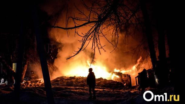 Пожар в НГУ: 9 этаж в дыму, студенты эвакуированы