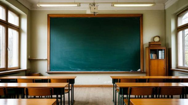 Эксперт Деревягин: оценки за поведение — пустая формальность