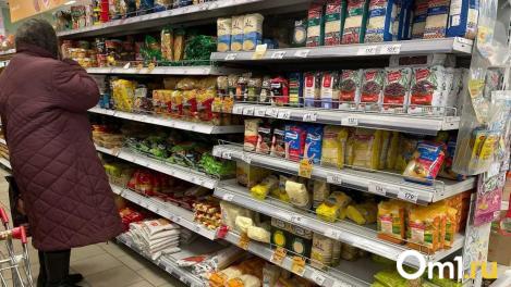 В Омской области после Нового года взлетели цены на ключевые продукты