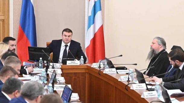 Губернатор Хоценко провёл заседание Совета по реализации государственной демографической и семейной политики