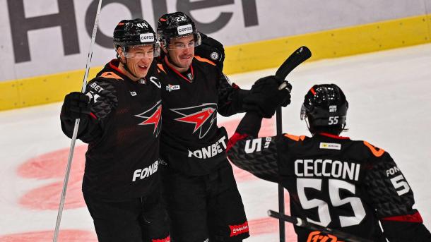 Омский «Авангард» разгромил уфимский «Салават Юлаев» со счётом 5:2