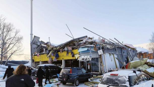 Обрушение кровли магазина в Новосибирске: СК возбудил уголовное дело