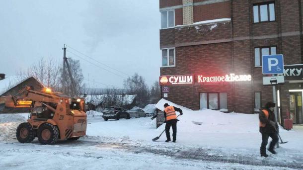 За сутки с улиц Новосибирска вывезли почти 30 тысяч кубов снега
