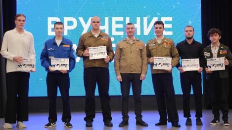 Более 80 студентов Омской области провели зимние каникулы на крупных трудовых объектах России