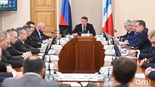 Виталий Хоценко потребовал ускорить устранение аварий на теплосетях в морозы