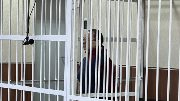 В Новосибирске супруги признаны виновными в истязании и убийстве 9-летней девочки