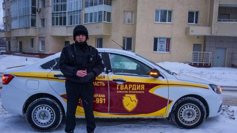 В Новосибирске у «Пятерочки» нашли подозрительную сумку: охранник вызвал полицию