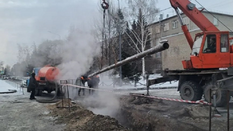 В Омске ускоряют ремонт повреждённых трубопроводов
