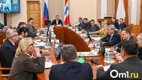 В Омске впервые с начала года собрался парламентский клуб