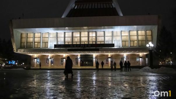 В Омске покажут спектакль с народным артистом России Евгением Мироновым