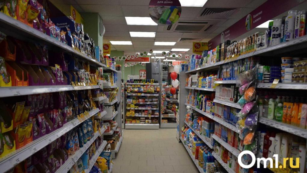 В Омской области за две недели подорожали капуста, морковь и сосиски