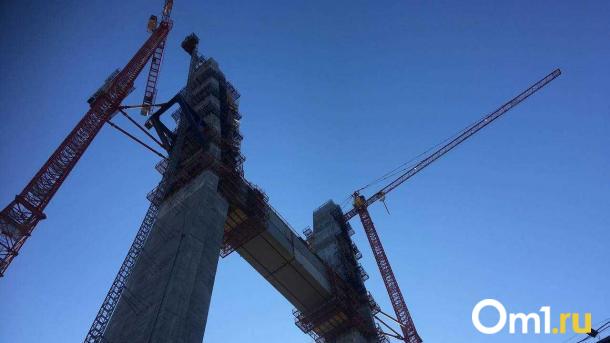 Новая схема движения заработала на пересечении Ипподромской и Военной в Новосибирске