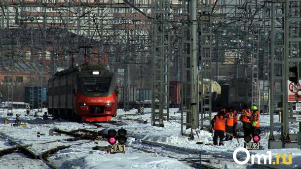 В Чувашии на семь часов задержали поезд, идущий через Омск