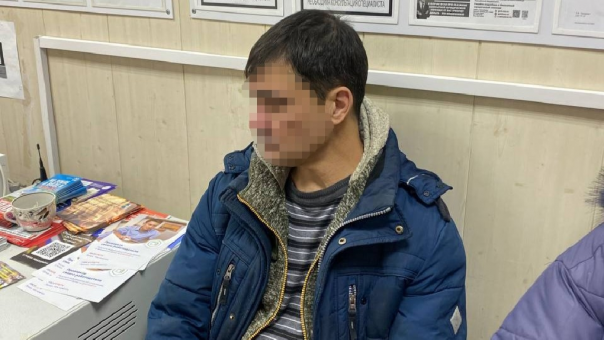 «Продезинфицировал от клещей»: в администрации под Новосибирском мужчина сушил бельё в микроволновке