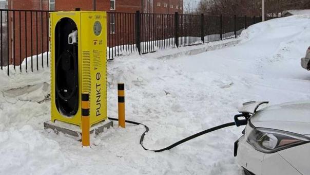Гарантирующий поставщик электроэнергии развивает сеть ЭЗС в Новосибирске АО