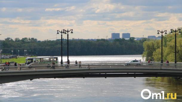 Под Омском почти достроили переправу через Иртыш