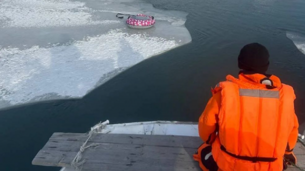 В Новосибирске восьмилетняя девочка провалилась под лёд в районе Ясного берега
