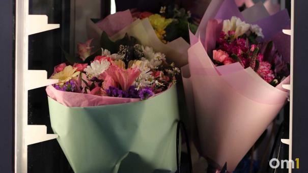 Перед 14 февраля новосибирцам дали советы по покупке букетов