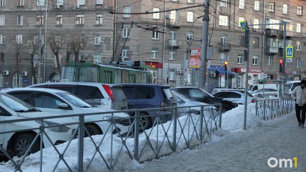 Платная парковка не спасла: омичке выплатили 1,44 млн после поджога машины