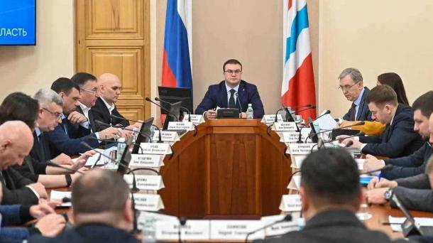 Виталий Хоценко призвал к эффективному использованию новой дорожной техники в Омске