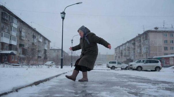 За неделю в Новосибирске травмировались 138 человек из-за гололёда