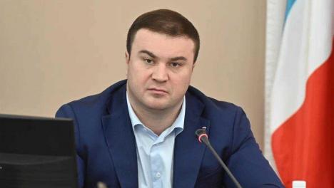 Виталий Хоценко рассказал, что в Омской области на школьные обеды выделят 3 млрд