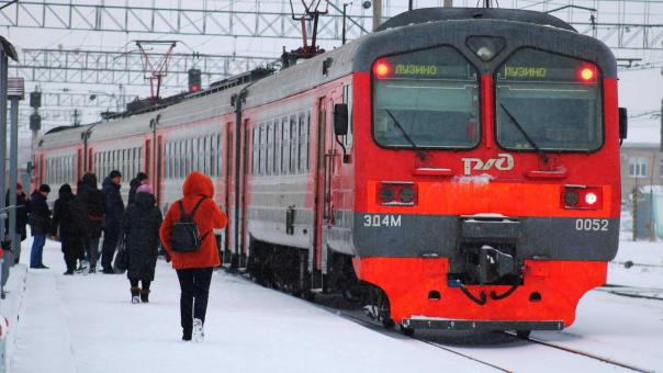 В Новосибирской области изменится расписание электричек в февральские и мартовские праздники