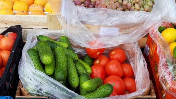 Огурцы по цене мяса: эксперт объяснил, когда ждать снижения цен