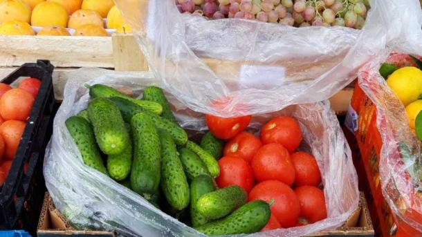 Огурцы по цене мяса: эксперт объяснил, когда ждать снижения цен