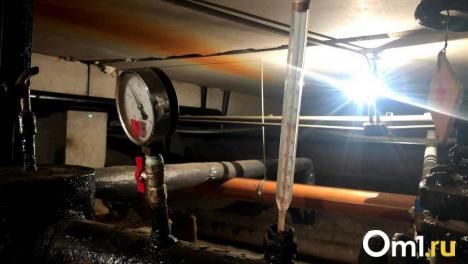 Роковой недокрут: недостаточно затянутая труба причинила омичке ущерба почти на 400 тысяч