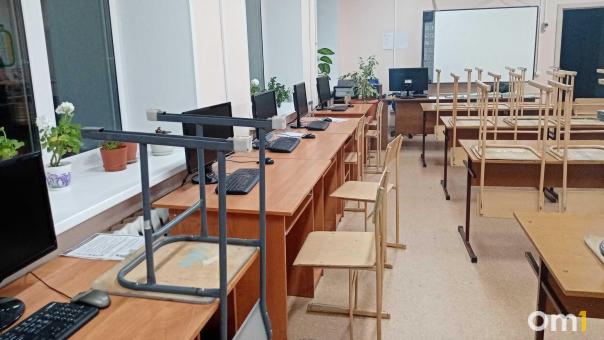 В районных школах ищут учителей: где больше всего вакансий?