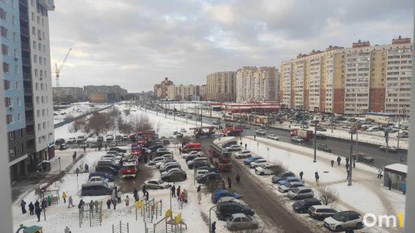 Из горящей высотки в омских Кузьминках спаслись почти 80 человек