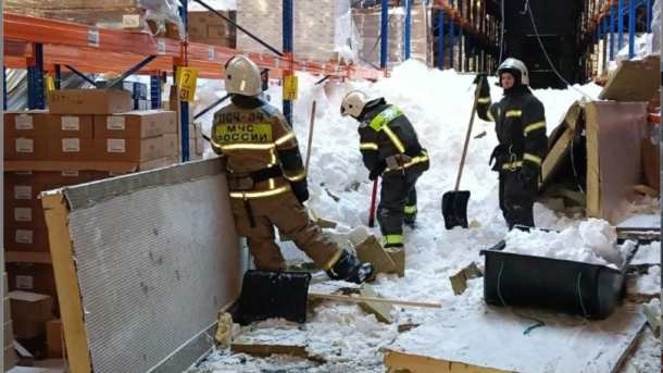 В Зеленодольске обрушилась крыша склада: что известно о пострадавших в настоящий момент