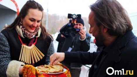 Новосибирцы ищут блины с дырочками: аналитики выяснили, какие блины пекут в Новосибирске на Масленицу и с чем их едят
