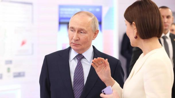 Президент Владимир Путин отметил успех Омска в инвестиционном рейтинге