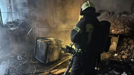 В МЧС опубликовали фото из сгоревшей квартиры в Кузьминках