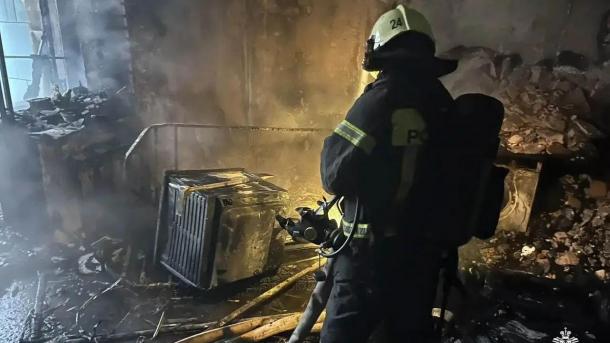 В МЧС опубликовали фото из сгоревшей квартиры в Кузьминках